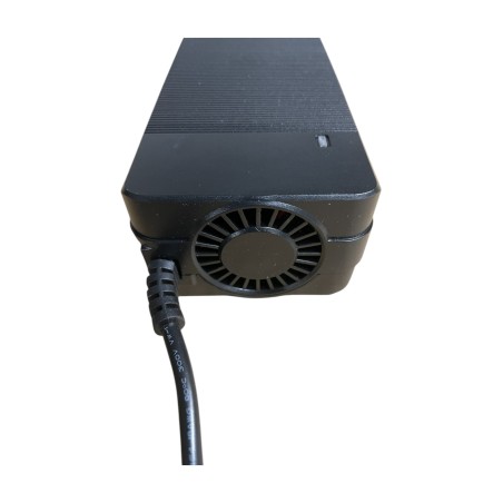 Cargador TangsPower 24V 5A baterías AGM o GEL